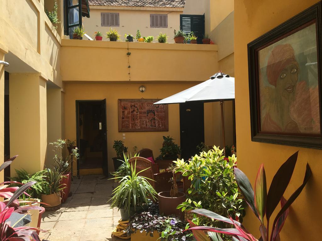 Hotel Chez Eric à Gorée Extérieur photo