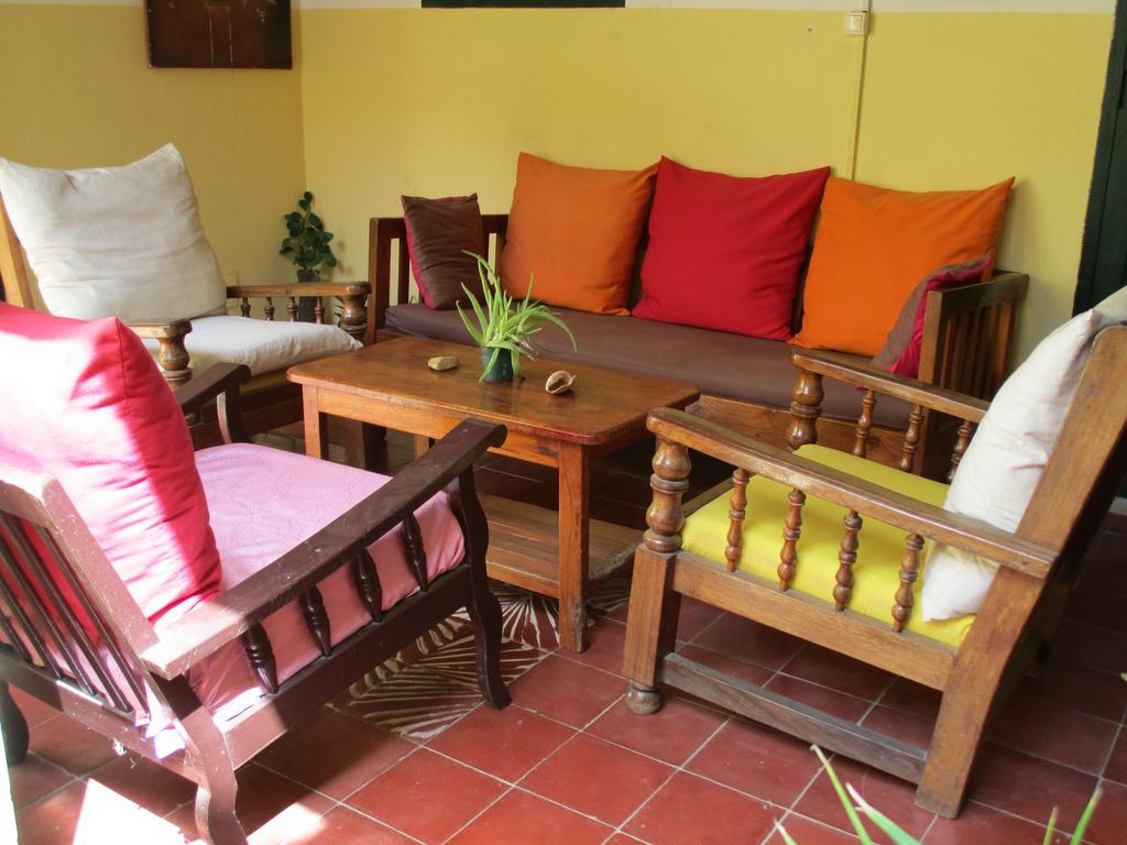 Hotel Chez Eric à Gorée Extérieur photo
